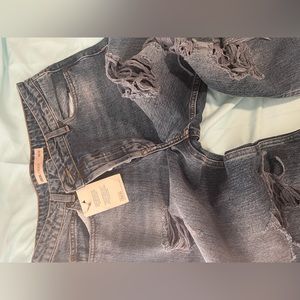 Your classic denim rugby jeans for your everyday blazer and sneakers